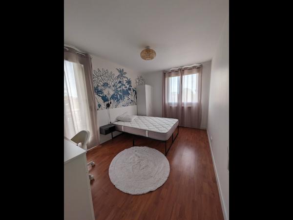 Colocation / Appartement 5 pièces de 101 m², Le Mans, rue Louise Michel / Photo 8