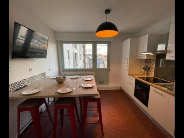 Colocation / Appartement 6 pièces de 108 m², Nancy, Avenue Foch / Photo 3