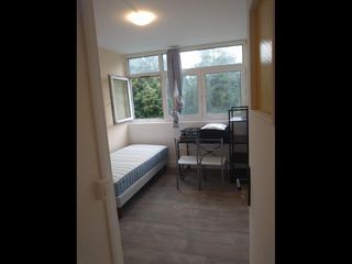 Colocation / Appartement 5 pièces de 69 m², Évry-Courcouronnes, Résidence du Parc de Petit Bourg