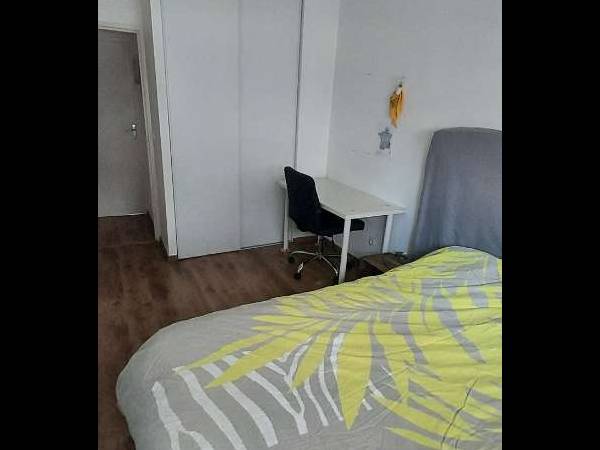 Colocation / Appartement 5 pièces de 79 m², Pau, rue de Boyrie / Photo 14