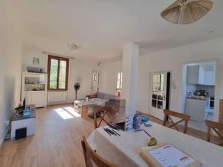 Colocation / Maison 6 pièces de 140 m², Bron, Rue des Roses