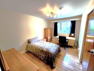 Chambre pour étudiant / Maison 10 pièces de 144 m², Québec, Avenue Moreau