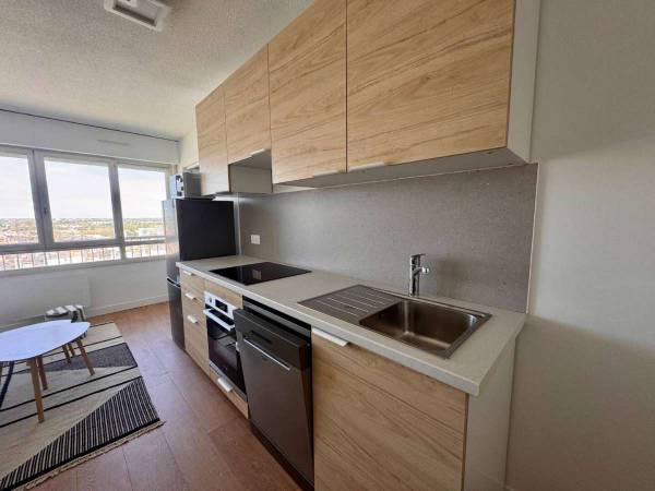 Flatsharing / 4-bedroom flat · 71 m², Bordeaux, Rue Jean Artus / Photo 2