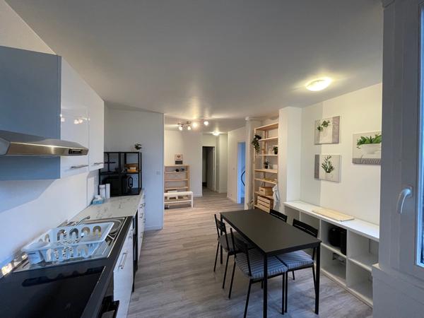 Colocation / Appartement 5 pièces de 97 m², Élancourt / Photo 2