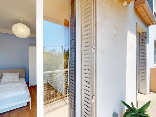 Colocation / Appartement 4 pièces de 75 m², Marseille, Allée de la Sauvagère / Photo 2