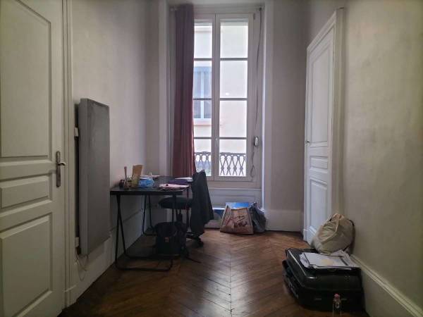 Sublet / 3-bedroom flat · 60 m², Lyon, Rue des Capucins / Photo 4