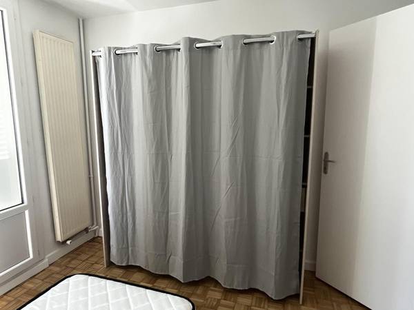 Colocation / Appartement 5 pièces de 70 m², Saint-Martin-d'Hères, Rue Alexander Fleming / Photo 2