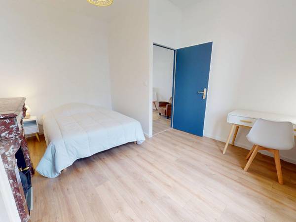 Colocation / Appartement 3 pièces de 55 m², Lyon, Rue Croix Barret / Photo 2
