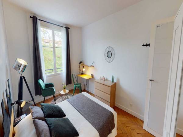 Colocation / Appartement 3 pièces de 70 m², Paris, Avenue Reille / Photo 2