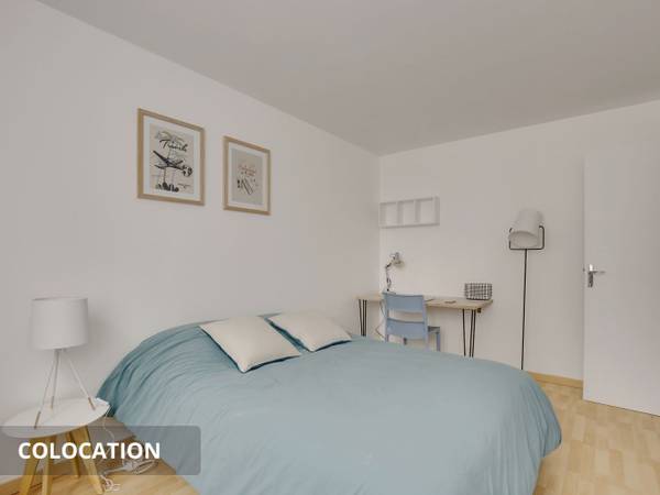 Colocation / Appartement 4 pièces de 88 m², Saint-Denis, Rue Gaston Dourdin / Photo 11