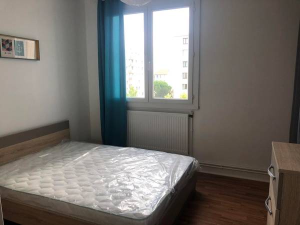 Colocation / Appartement 5 pièces de 65 m², Le Havre, Rue Docteur Calmette / Photo 4
