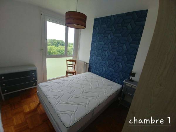 Colocation / Immeuble 5 pièces de 86 m², Beauvais, Résidence Jeanne Hachette / Photo 9
