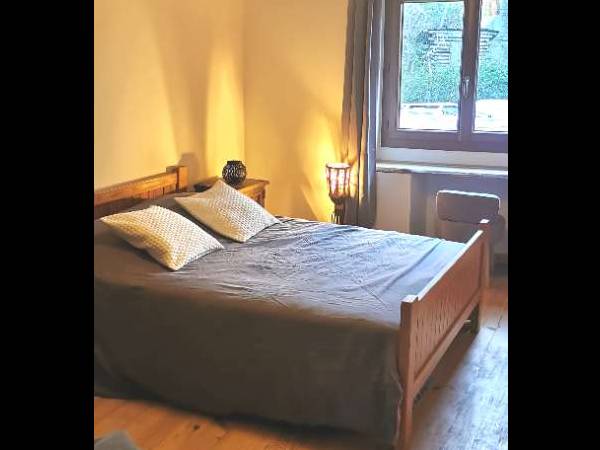 Chambre chez l'habitant / Maison 6 pièces de 240 m², Allevard / Photo 2