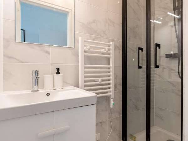 Colocation / Appartement 4 pièces de 70 m², Rouen, Rue Hector Berlioz / Photo 2