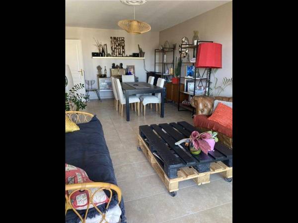 Colocation / Appartement 4 pièces de 110 m², Marseille, Rue Louis Rège / Photo 2