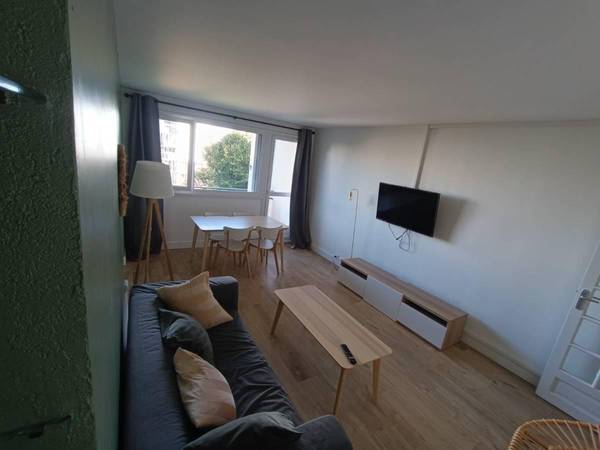 Colocation / Appartement 5 pièces de 89 m², Bihorel, Rue Louis Lumière / Photo 6