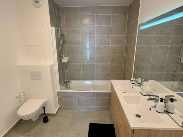 Colocation / Appartement 2 pièces de 42 m², Paris, Boulevard Bessières / Photo 4