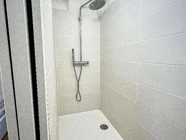 Colocation / Appartement 8 pièces de 25 m², Nantes, Rue Racine / Photo 3