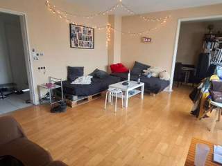 Sous-location / Appartement 10 pièces de 90 m², Bordeaux, Cité Chantecrit
