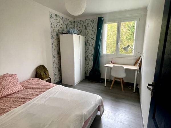 Colocation / Appartement 5 pièces de 110 m², Reims, Allée des Tourangeaux / Photo 2