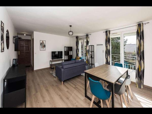 Colocation / Appartement 5 pièces de 87 m², Melun, Passage de la Gare / Photo 2