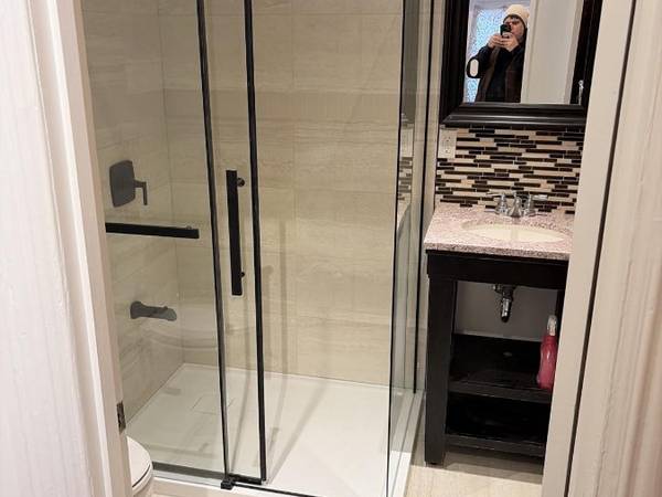 Colocation / Appartement 3 pièces de 80 m², Montréal, Rue Saint-Timothée / Photo 5