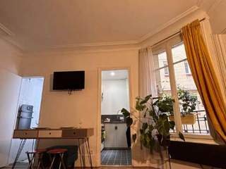 Rental / 1 room apartment · 22 m², Paris, Rue de Cadix