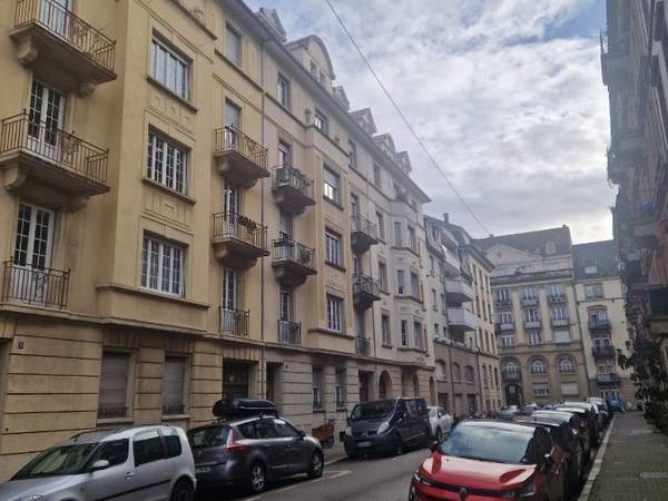 Colocation / Appartement 3 pièces de 92 m², Strasbourg, Rue Specklin / Photo 10