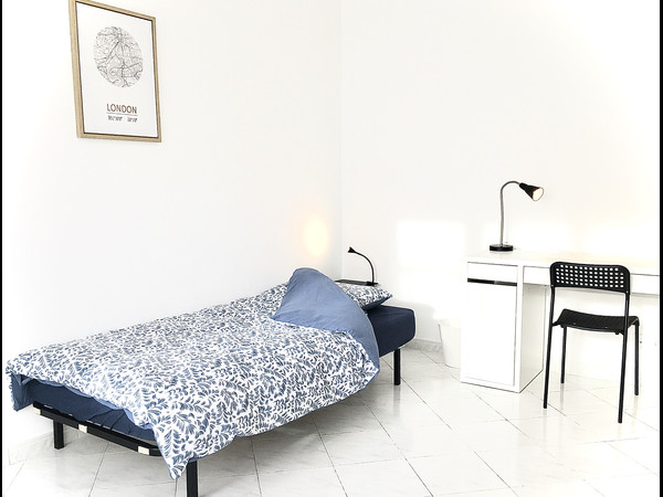 Colocation / Appartement 4 pièces de 65 m², Marseille, Boulevard Rabatau / Photo 10