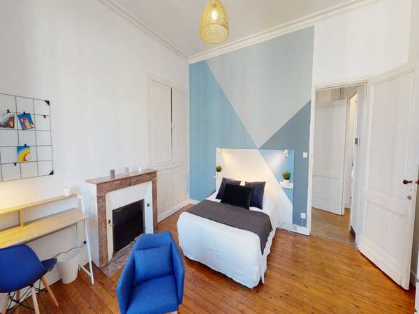 Colocation / Appartement 8 pièces de 230 m², Bordeaux, Rue Charles Monselet / Photo 2