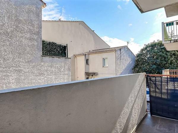 Location / Studio de 23 m², Nîmes, Rue du Stand / Photo 7