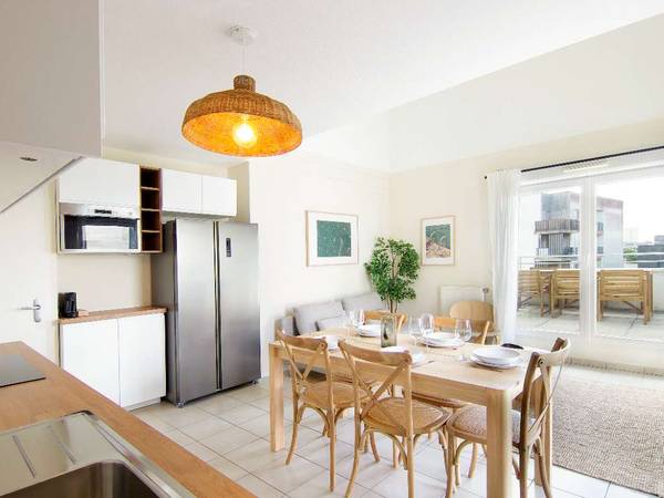 Flatsharing / 6-bedroom flat · 160 m², Bordeaux, Avenue Marcel Dassault / Photo 2