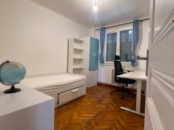 Colocation / Appartement 4 pièces de 90 m², Marseille, Boulevard Rabatau / Photo 2