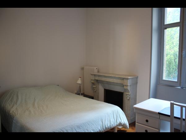 Colocation / Appartement 5 pièces de 80 m², Dijon, Rue de Metz / Photo 2
