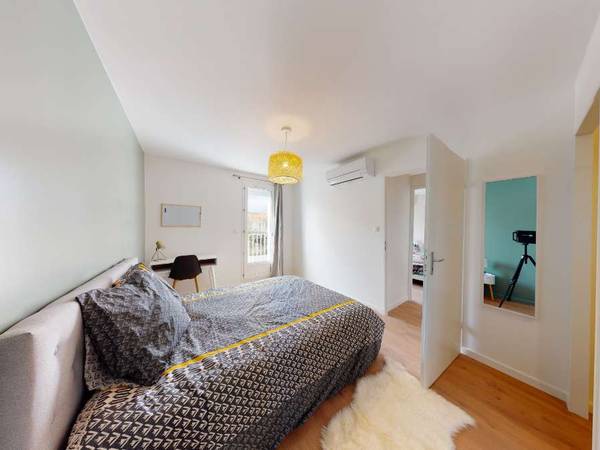 Colocation / Maison 5 pièces de 100 m², Toulouse, Rue Ausone / Photo 5