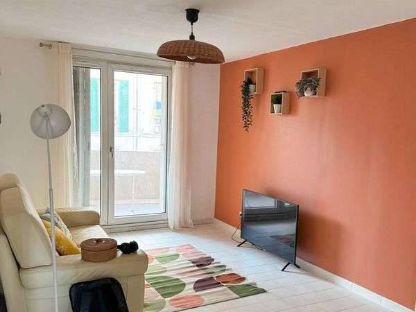 Colocation / Appartement 4 pièces de 65 m², Marseille / Photo 2