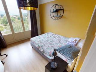 Flatsharing / 4-bedroom flat · 67 m², Fontaine, Mail Marcel Cachin