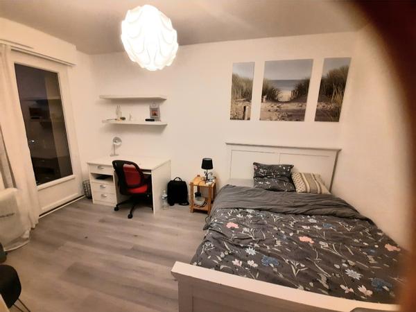 Colocation / Appartement 5 pièces de 75 m², Rennes, Square de Galicie / Photo 2