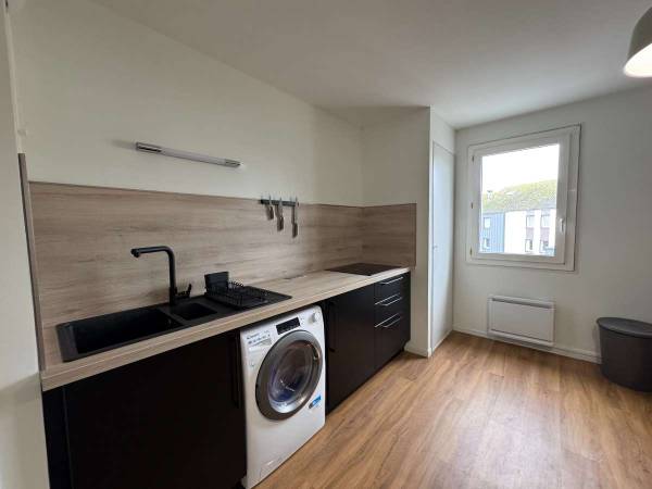 Colocation / Appartement 4 pièces de 80 m², Le Havre, Rue Paul Marion / Photo 2