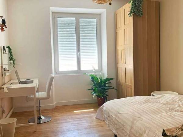 Flatsharing / 5-bedroom flat · 90 m², Grenoble, Avenue Général Champon / Photo 2