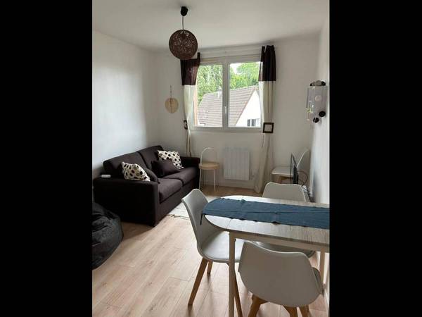 Colocation / Appartement 4 pièces de 61 m², Villejuif, Rue Jean Lurçat / Photo 2