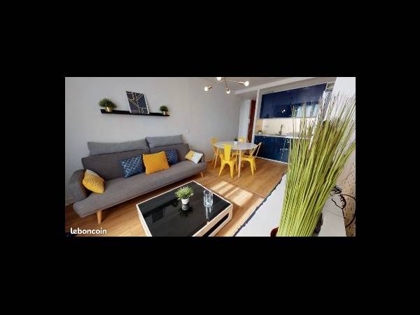 Colocation / Appartement 5 pièces de 83 m², Lyon, Rue Philippe Fabia / Photo 2