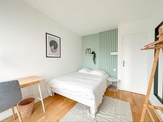 Chambre chez l'habitant / Appartement 1 pièce de 12 m², Paris, Rue Jacques Hillairet