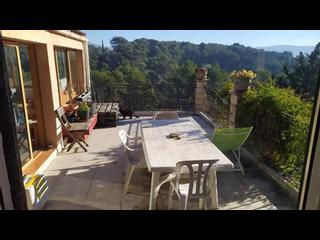 Casa condivisa / 5 rooms house · 150 m², Marseille