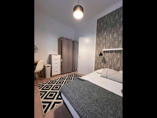 Colocation / Appartement 4 pièces de 80 m², Valence, Rue de la Cecile / Photo 2