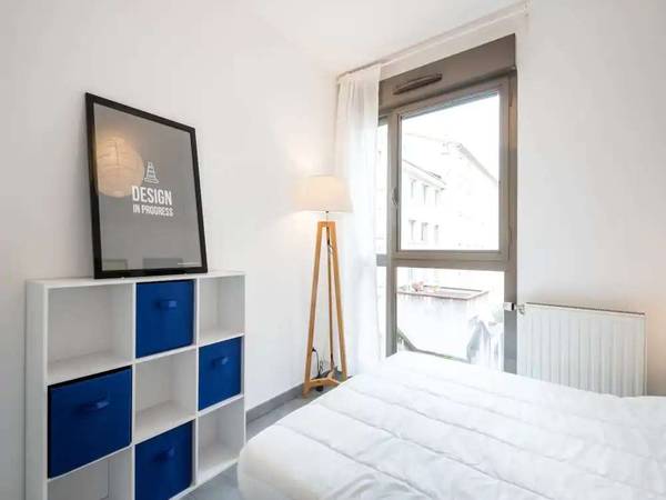 Colocation / Appartement 6 pièces de 93 m², Lyon, Rue Seguin / Photo 2