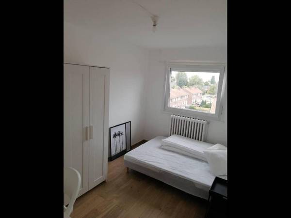 Colocation / Appartement 5 pièces de 68 m², Mons-en-Barœul, Rue Voltaire / Photo 4