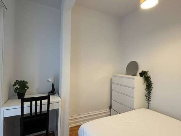 Coliving / Appartement 6 pièces de 60 m², Montréal, Rue Cartier / Photo 2