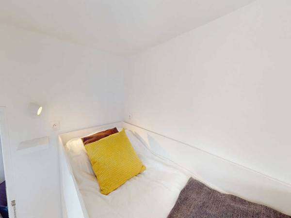 Colocation / Appartement 6 pièces de 130 m², Paris, Rue des Volontaires / Photo 2