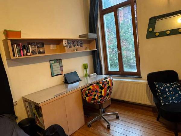 Homestay / 10-bedroom flat · 120 m², Bruxelles, Rue de Savoie / Photo 2